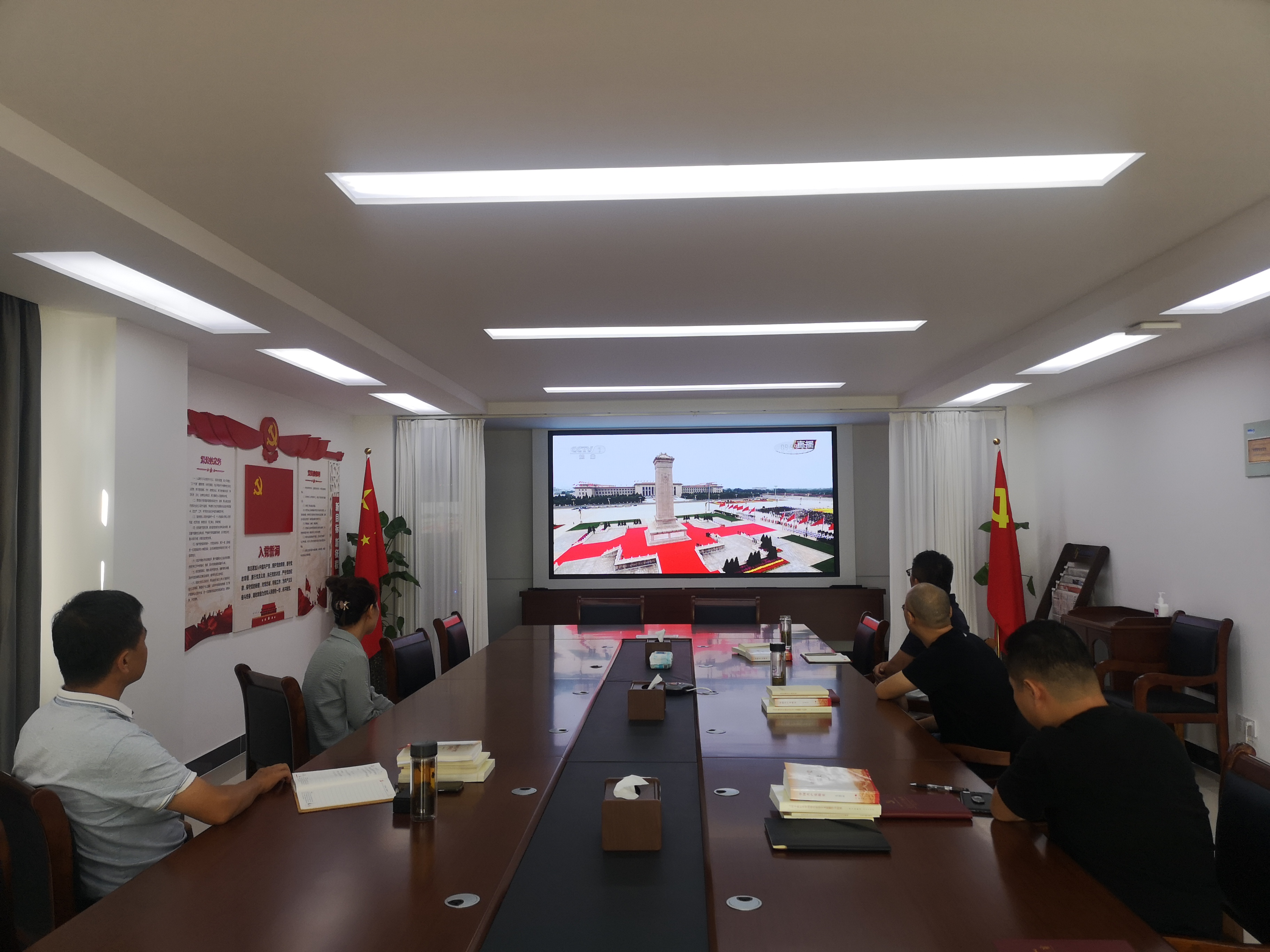 敬獻花藍圖片.png 敬獻花藍圖片.png